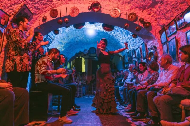 Granada: Los Amayas Cave Flamenco Show in Sacromonte - Key Points