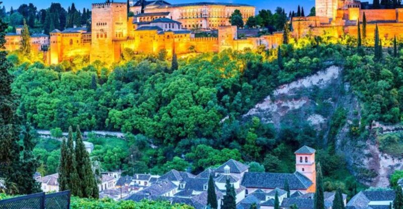 Granada: Private custom tour with a local guide - Explore Granada Through a Personal Local Guide