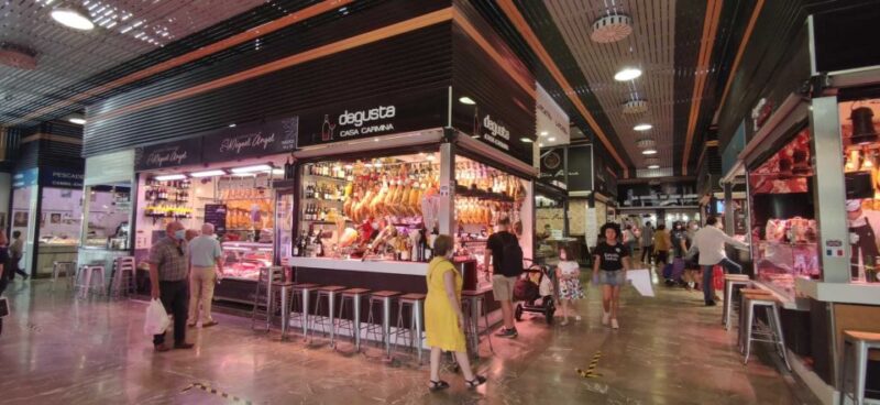 Granada: Private tour of the city center and Cathedral - Discovering Granada’s Architectural Marvels and Historic Squares