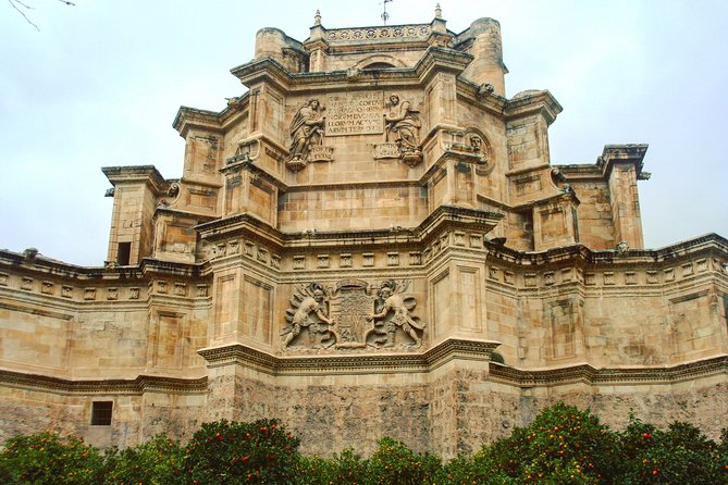 Granada Private Tour: The remarkable monasteries of Granada - The Muslim Heritage at Puerta de Elvira
