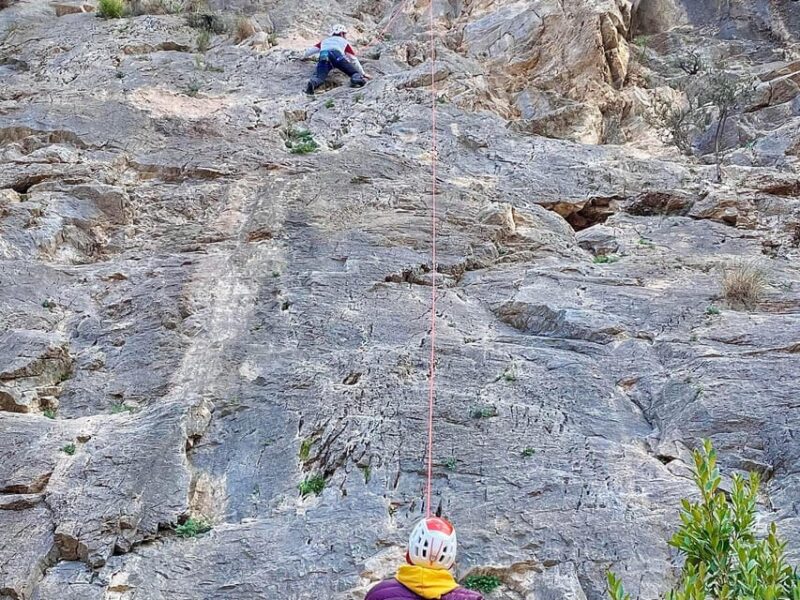 Granada: Rock climbing top-rope Placas Negras - Who Would Enjoy This Tour Most