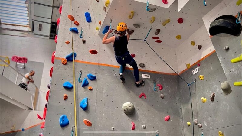 Granada: Sport Lead Rock Climbing Outdoor Course - Benefits of the All-Inclusive Equipment Package