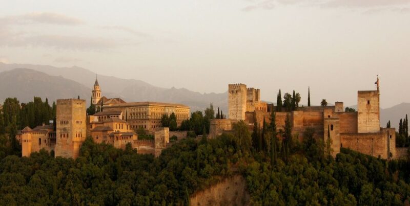 Granada: Tapas Tasting Guided Tour - Explore Granada’s Authentic Tapas Scene with a Guided Tour