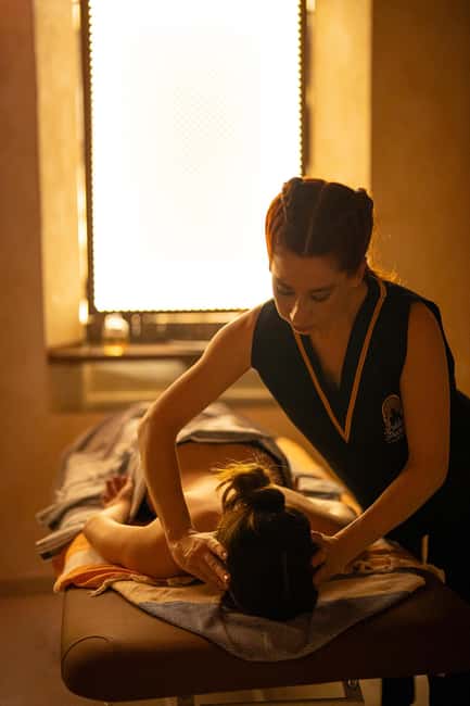 Granada: Traditional Bath in the Nasrid Palace Hammam - Who Should Avoid This Experience