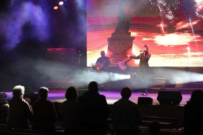 Grand American Opry at The Grand Majestic Theater - The Biggest Little Show in the Smokies: What Makes It Special