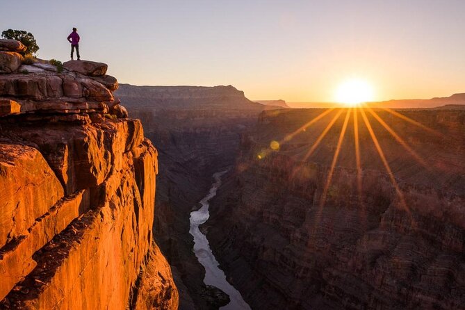 Grand Canyon West SkyWalk and Hoover Dam Tour - Experiencing the Power of Hoover Dam