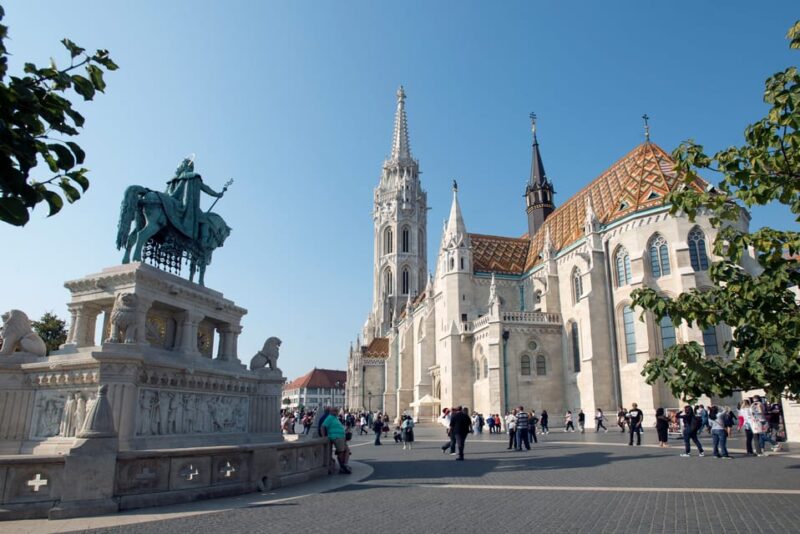 Grand City Tour & Madame Tussauds - Exploring the Buda Castle District and its Views