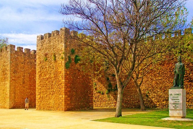 Grand Lagos & Cape St.Vincent Full-Day Bus Tour - Visiting Sagres and Its Fishing Harbor Charm