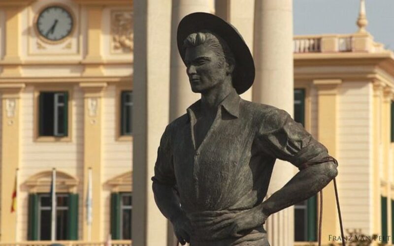 Grand Tour: Málaga's Best Sights and Surronds - Exploring Malaga’s Parque de Málaga and Mercado de Atarazanas