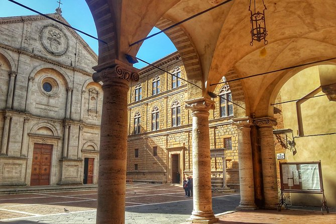 Grand Tour of Pienza, Montalcino, Montepulciano + wine and cheese tasting - Discover the Deep Charm of Tuscany’s Towns in a Private Day Trip