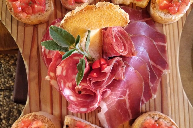 Grand Tour of Pienza, Montalcino, Montepulciano + wine and cheese tasting - The Guide: Roberta Marioni