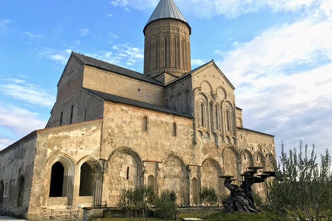 Grand tour to Kakheti for wine lovers: Telavi-Kvareli-Sighnaghi - Explore Kakheti’s Historic Fortresses and Monasteries in a Full-Day Tour