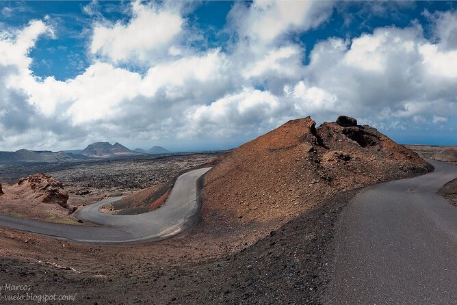 Grand Tour to Timanfaya and Jameos del Agua for cruise passengers - La Geria: Unique Volcanic Vineyard Landscape and Wine Tasting