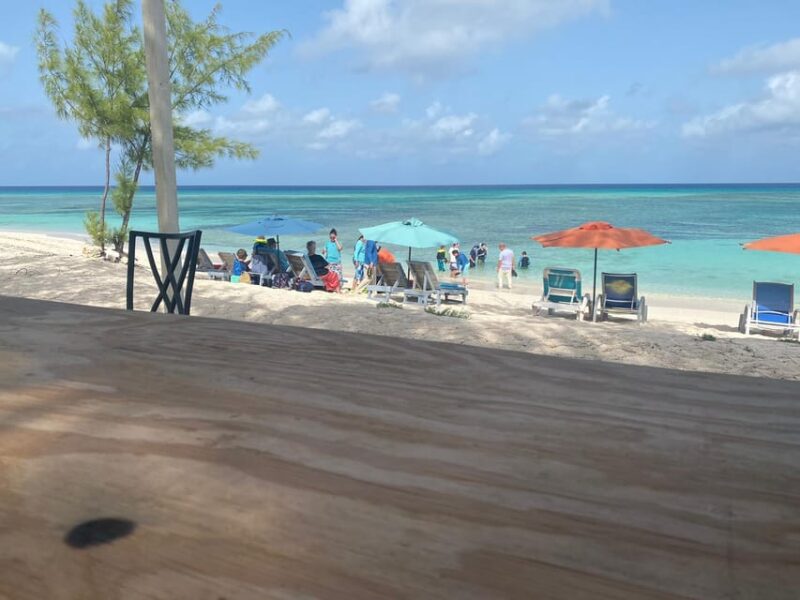 Grand Turk: Horseback riding Experience/Cockburn Town - Grand Turk Horseback Riding: A Snapshot of Island Charm