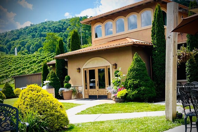 Grandfather Mountain Private Wine & Dine Tour from Asheville - Scenic Drive and Time Management