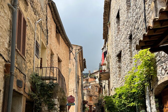 Grasse, Gourdon, Tourrettes sur Loup, Saint Paul de Vence - Practical Tips for the Tour Experience