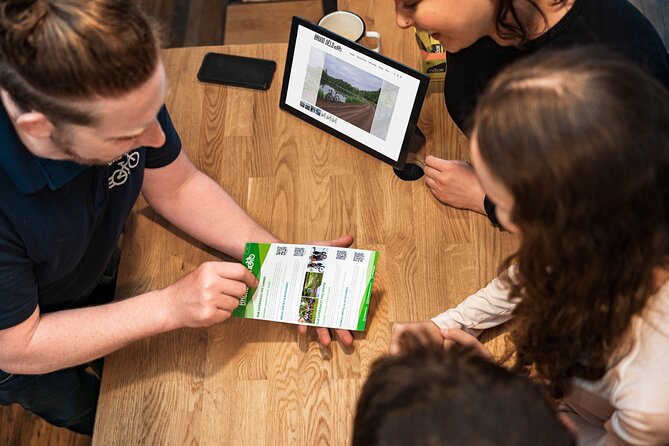 Gravel bike rental at the Lachine Canal - Exploring Montreal’s Scenic Trails and Iconic Landmarks