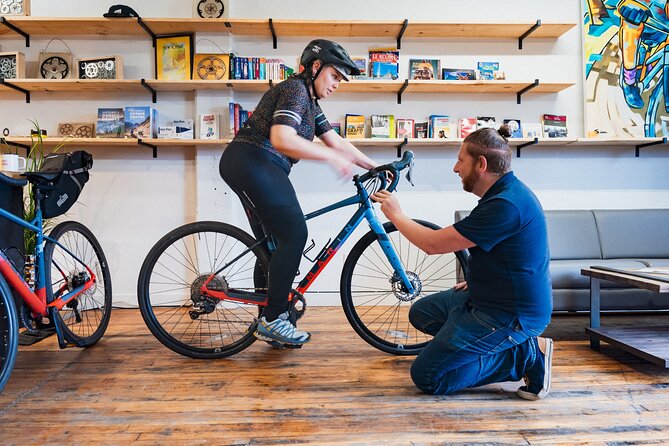 Gravel bike rental at the Lachine Canal - Safety and Equipment Provided for a Secure Ride