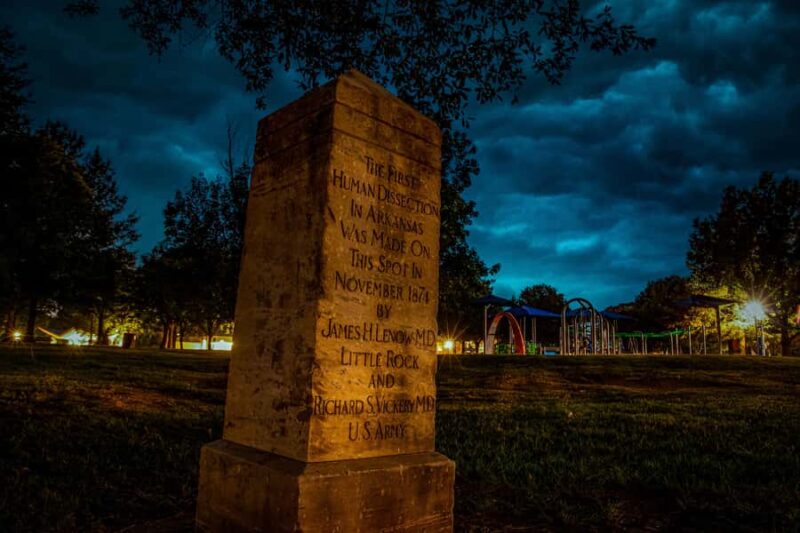 Graveyard Ghosts & Ghouls of Little Rock Ghost Tour - The Guide’s Approach and Storytelling Style