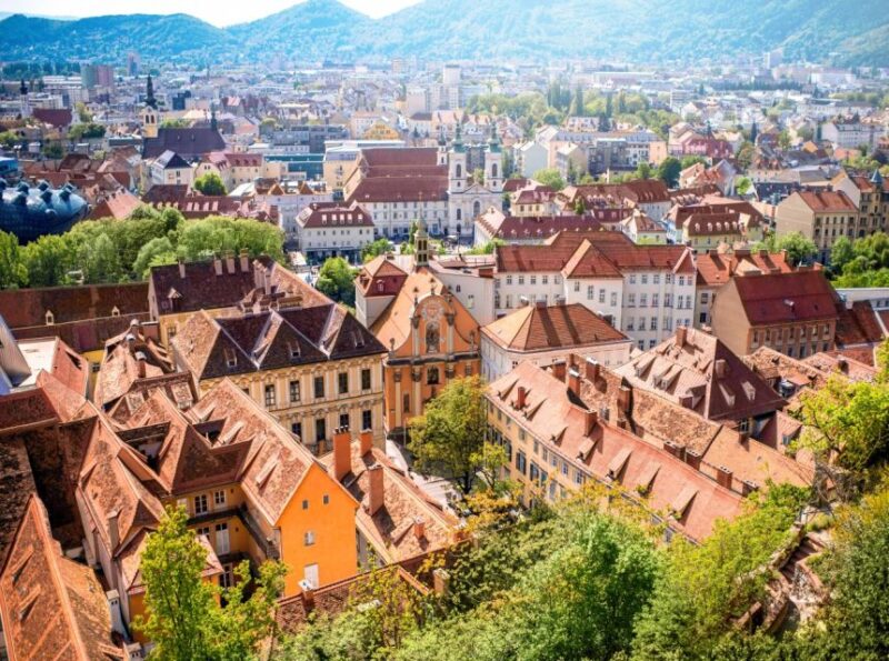Graz: Skip the Line Landeszeughaus Private Guided Tour - Old Town Highlights in a 4-Hour Tour Extension