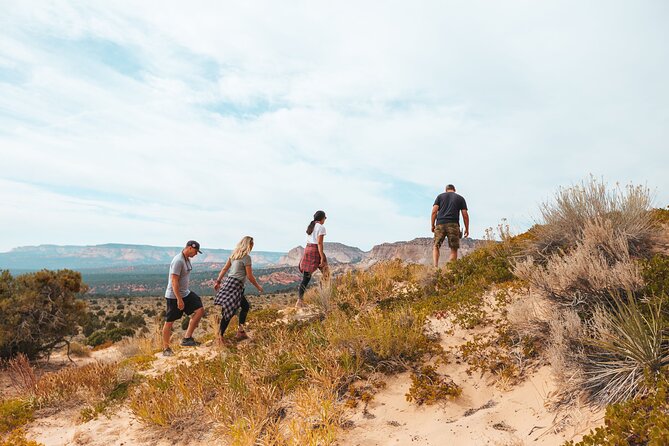 Great Chamber/Peekaboo Slot Canyon UTV Tour 4hrs - Discovering the Hidden Lake in a Cave