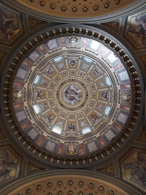 Great Hungarian Basilicas Tour & Folk Music Performance - The Folk Music Performance and Cultural Finalé