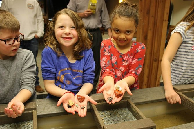 Great Platte River Road Archway Monument - The Pioneering Journey: What You Will Experience