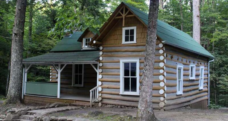 Great Smoky Mountains: Elkmont Historic District Tour - Logistics and Practical Tips