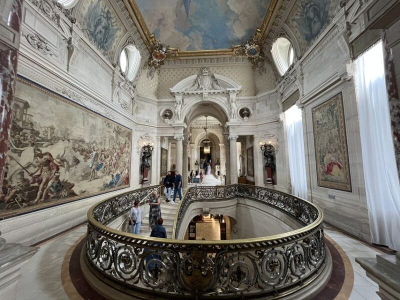 Great Stables of Prince de Conde & Palace Chantilly - Discover the Château de Chantilly’s Architectural and Artistic Marvels