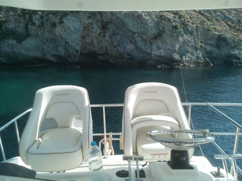 Greece: Custom Cruise Boat Charter with Skipper - Key Points
