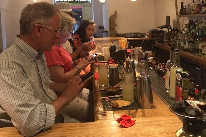 Greek Cocktail Experience in Santorini - Key Points