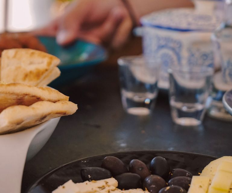 Greek food tasting experience - Who Will Enjoy This Tour Most?