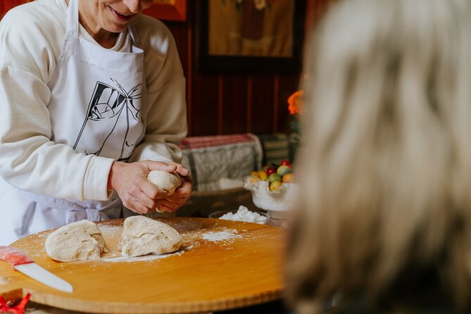 Greek Traditional Cooking Lesson with Paulina - What Sets This Cooking Class Apart