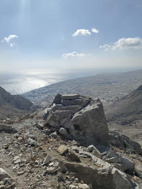 GreekAmerican guide Themistoklis to tour beautiful Santorini - Exploring Pyrgos, Megalochori, and Emborio