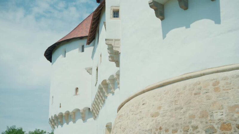 Green Border Explorer: E-Bike Tour with Castles & Snacks - Visiting Poredje’s Carmelite Monastery