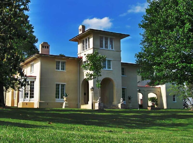 Greensboro: Downtown Historic Walking Tour - Key Points