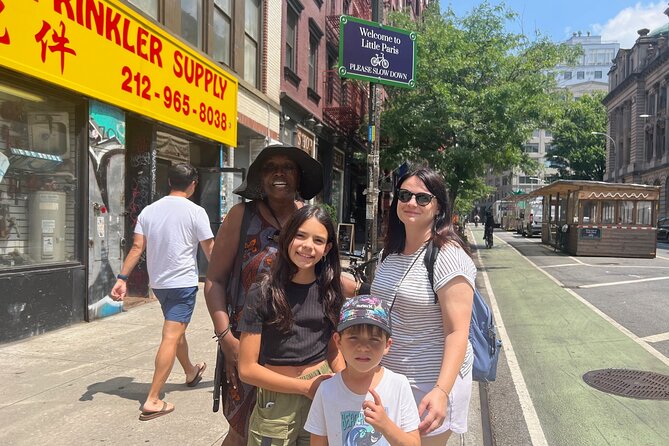 Greenwich Village Soho Little Italy/Paris Chinatown Walking Tour - Admiring Soho’s Cast-Iron Architecture and Luxury Boutiques