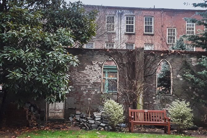 Greenwich Village Walking Tour - Logistics: Meeting, Group Size, and Accessibility