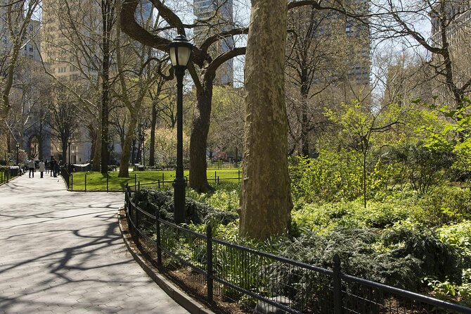 Gritty NYC True Crime Tour Times Square and Central Park - The Guide: Eddie Newton’s Expertise and Style