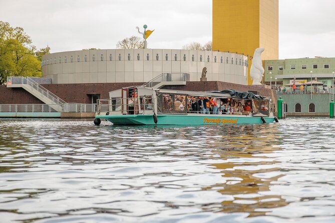 Groningen: Terrace Boat Experience with a Cozy Bar: 1 hour - Groningen Museum and Its Modern Architecture
