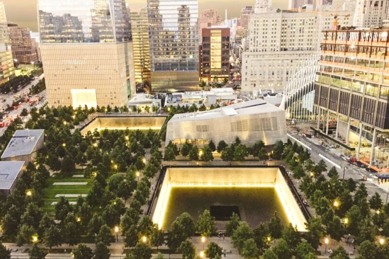 Ground Zero 9/11 Memorial Tour & Optional 9/11 Museum Ticket - The Personal Touch of Local Guides with 9/11 Experience