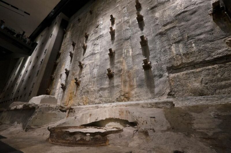 Ground Zero Tour with Skip-the-line National 9/11 Museum - Walking Through Ground Zero and the 9/11 Memorial Pools