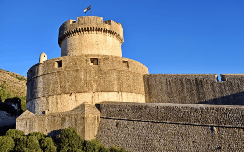Group City Walls Walking Tour with Dubrovnik Pass Included - The Convenience of the Dubrovnik Pass