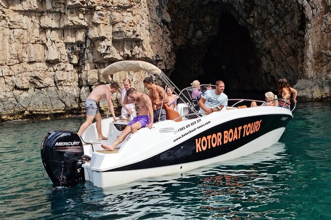 Group Perast & Lady of the Rock tour- 1h30min duration - The Speedboat Ride: Fun and Efficient Transportation
