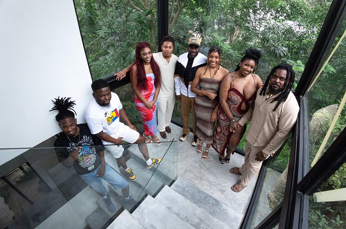 Group Photoshoot at Your Villa or the Beach in Tulum - Cost and What You Get for $450