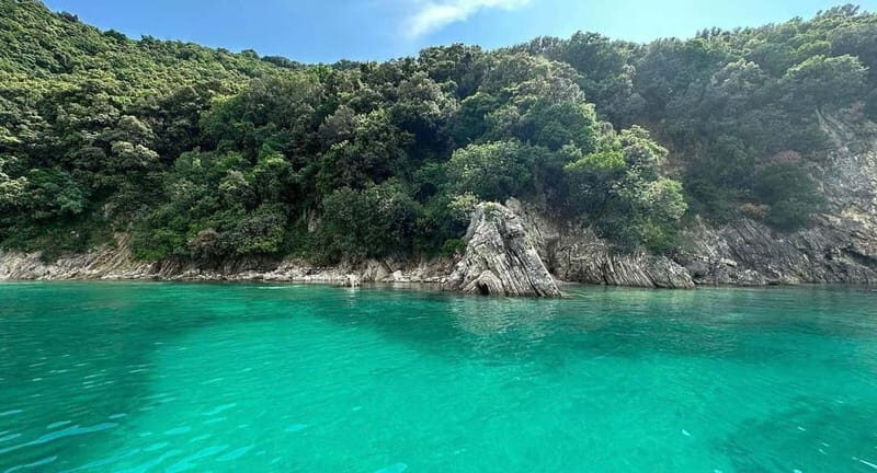 Group Tour 7 stops Saranda to Krorez Free Drink and Umbrella - Concluding the Saranda Boat Adventure