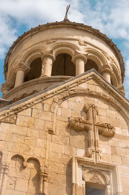 Group tour: Khor Virap, Noravank, Jermuk, Areni wine tasting - Refreshing Break and Scenic Drive in Vayots Dzor Province