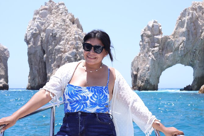 Group tour of the Cabo San Lucas Arch - Beaches and Rock Formations Visible from the Water