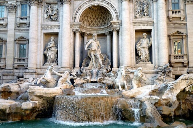 Group tour: Rome Walking Tour - The Guide’s Role in Enriching the Experience