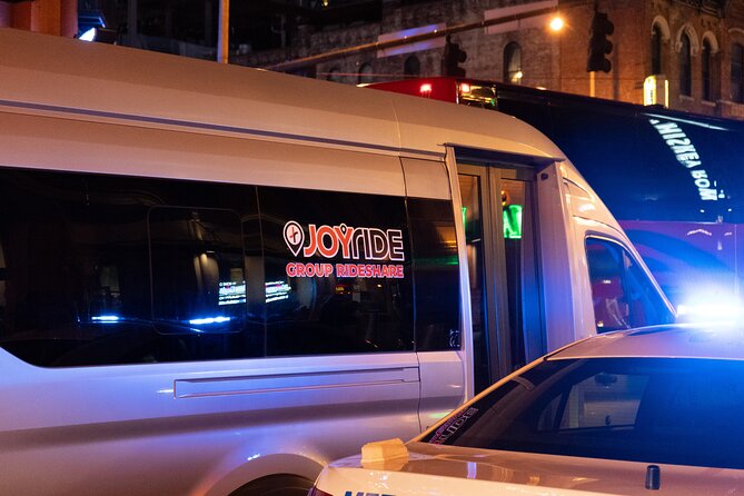 Group Transportation To Or From Nashville Airport (BNA) - How This Service Compares to Other Nashville Transport Options